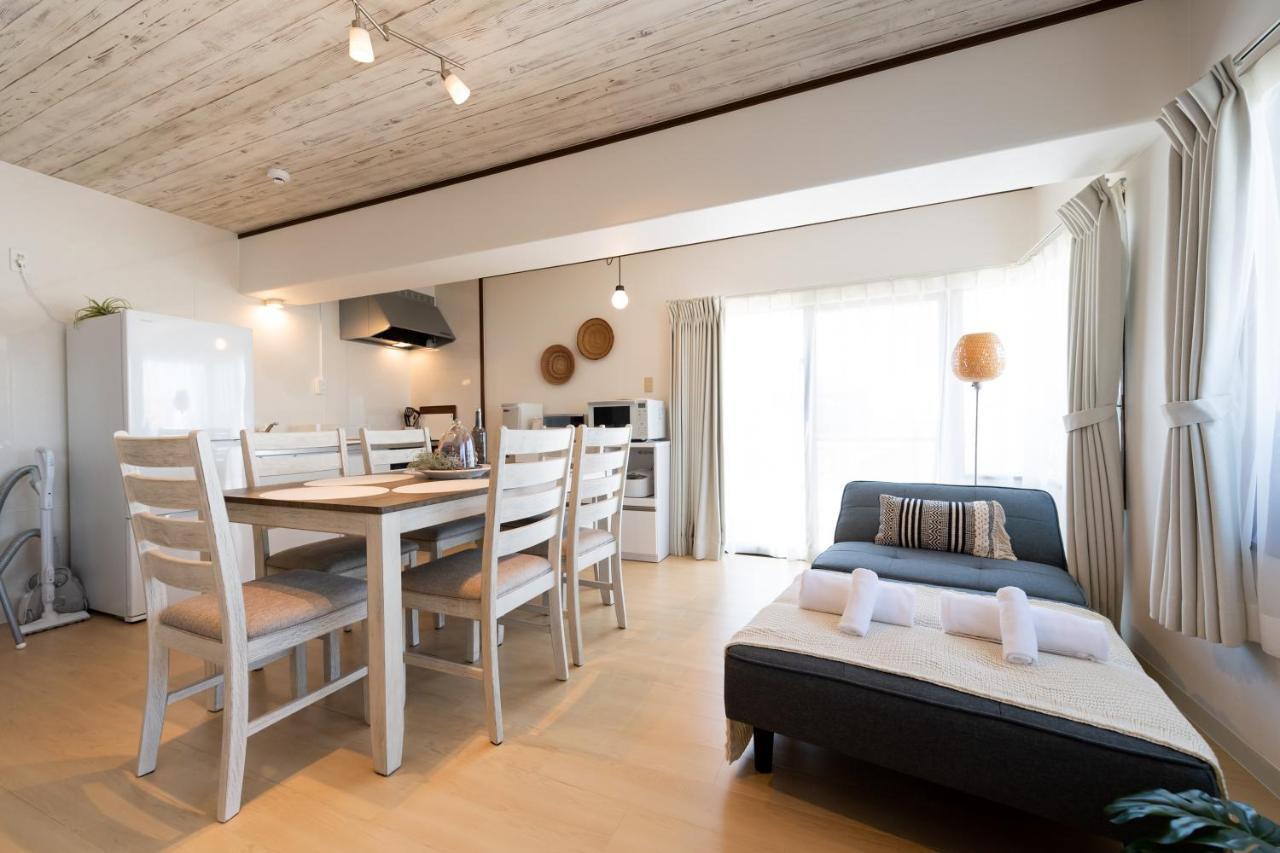 Aparthotel Little Santa Ginowan Esterno foto